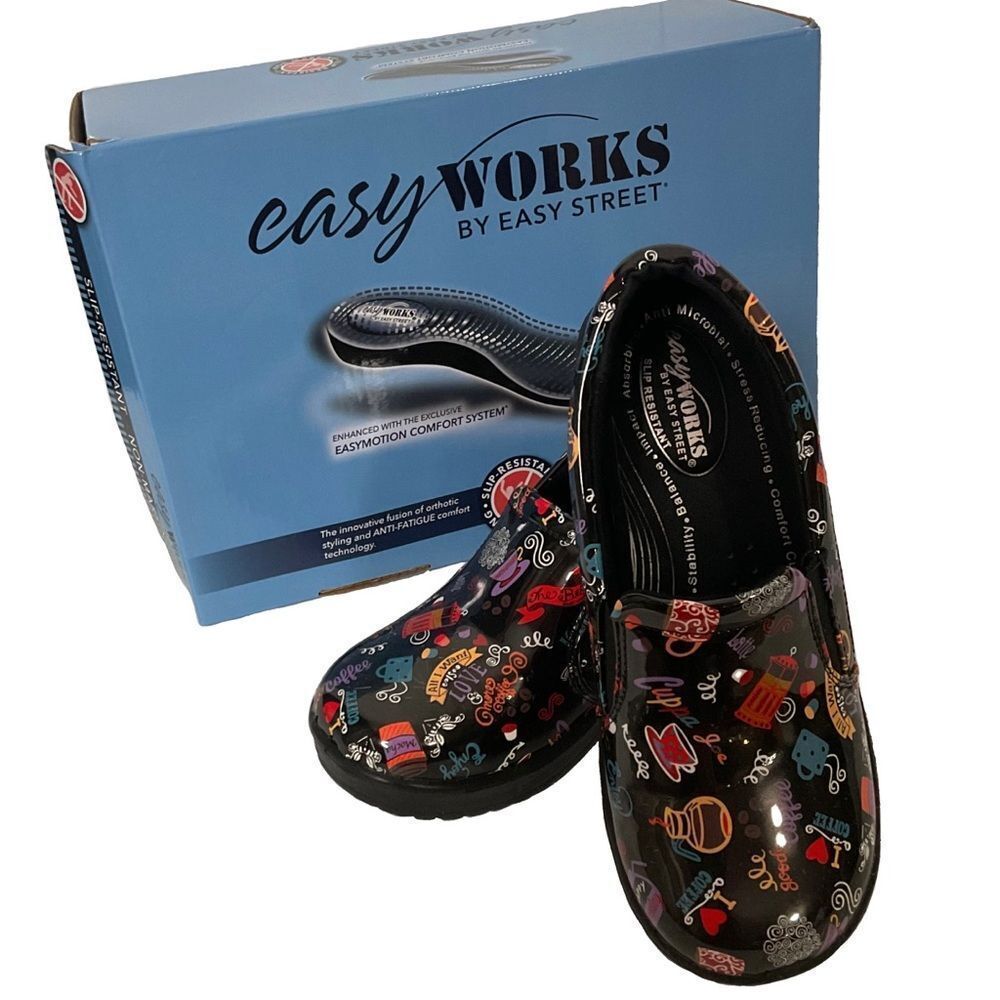 Easy Works by Easy Street Leeza Hot Coffee Black Slip-Resistant Clogs NIB Size 7